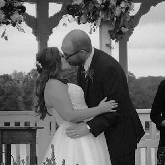 Meet your Posher, Jessica - Picture 1 of 1